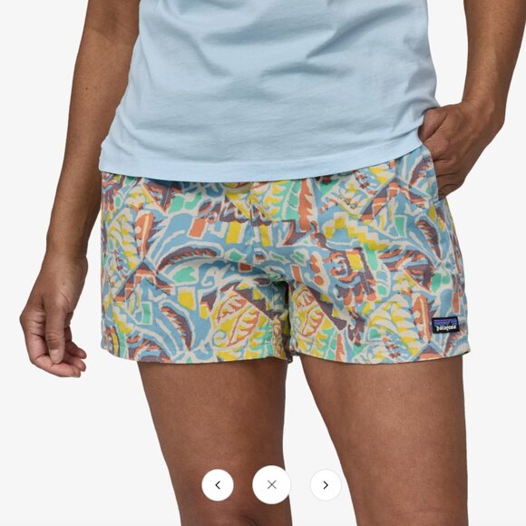 Patagonia Pants - NWT New Patagonia Women's Funhoggers Shorts Medium M 4" inseam Hike Outdoors